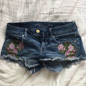 Embroidered shorts